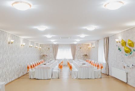 Зал "Большой" в Зал "Коричневый" 