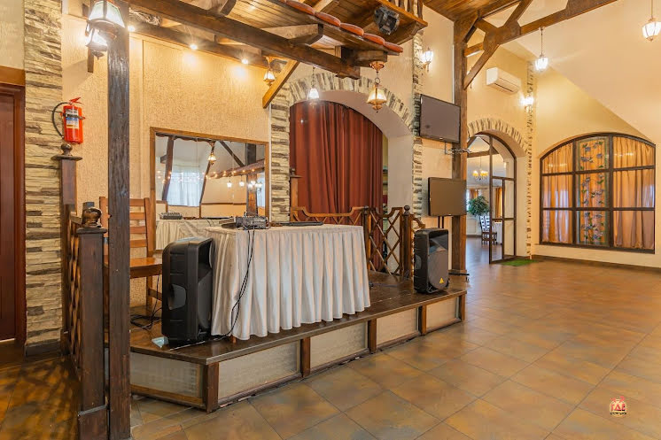 Швейцарский зал  в «Шале» фотография №5