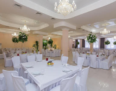  ресторан Империя Плаза