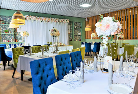 Основной зал в Малый зал