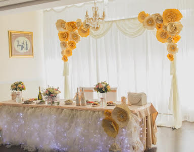  ресторан ZVENIGOROD