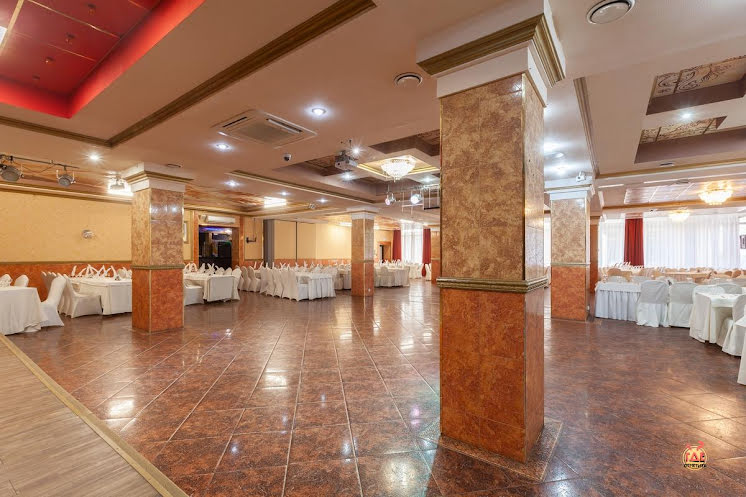 Зал «Трансформер» в «АМАКС Золотое кольцо» фотография №11