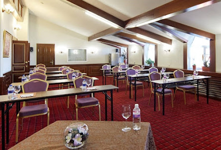 Зал RED HALL - отель Звезда в Зал BUSINESS CENTER - отель Звезда
