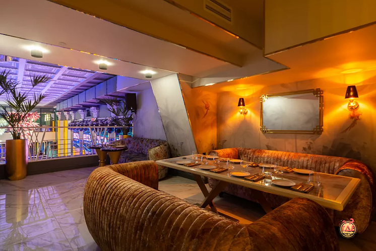 VIP-балкон №1  в «IBIZA» фотография №2