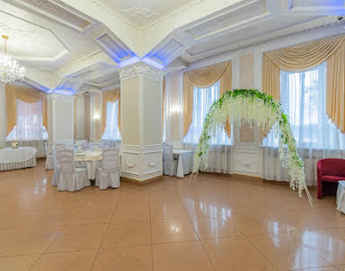  ресторан Мики