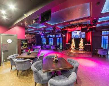  ресторан Сто Друзей