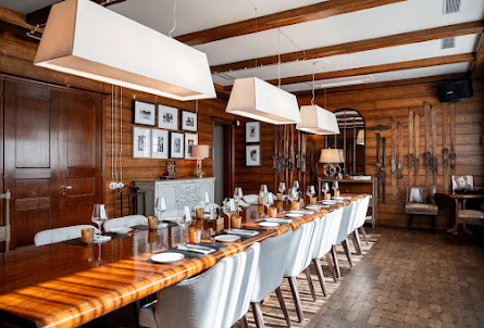 Банкетный зал  в Малый панорамный зал 