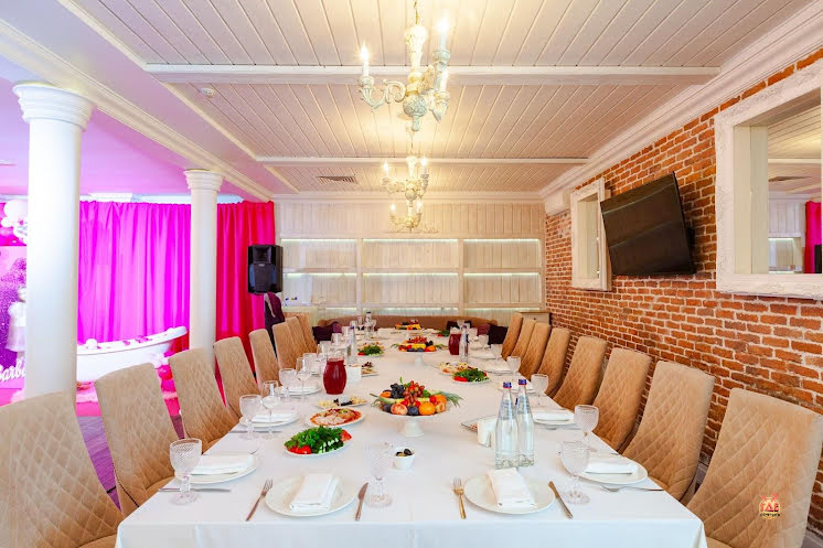 Основной зал в «Villaggio на Воронцовских прудах» фотография №9