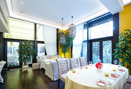 Веранда в Белый зал