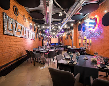 Новый год в 9PARROTS