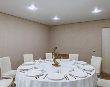  ресторан Эмиз