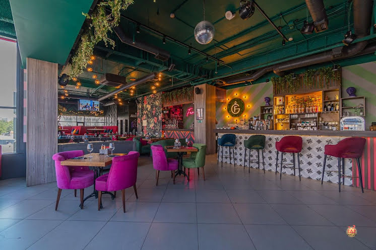 Основной зал в «Feromon Na Grazhdanskom» фотография №1