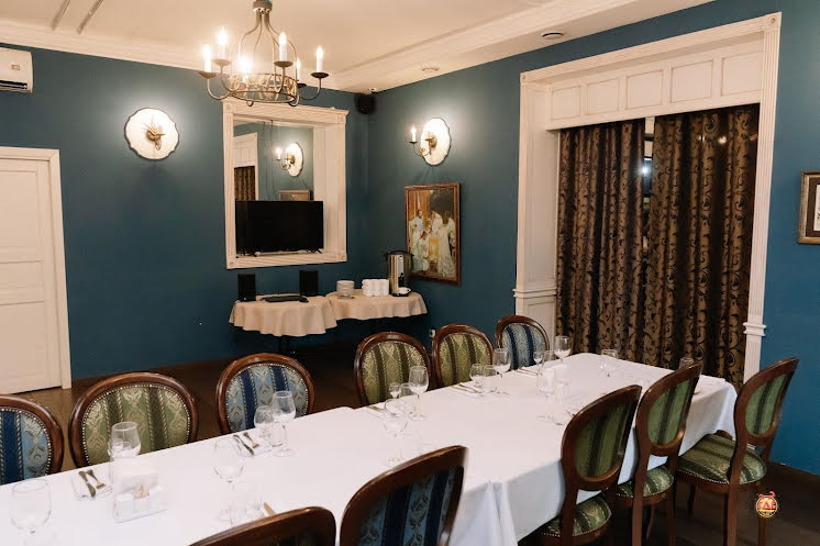 Банкетный зал «СамоварЪ»  в «Богемия на Вавилова» фотография №7