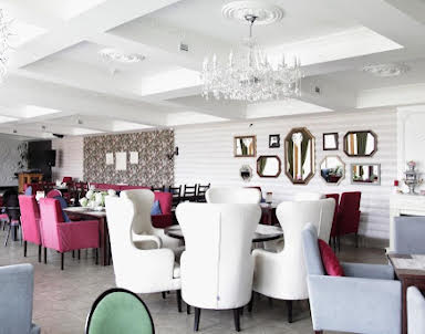 Выпускной в Купеческий дворик