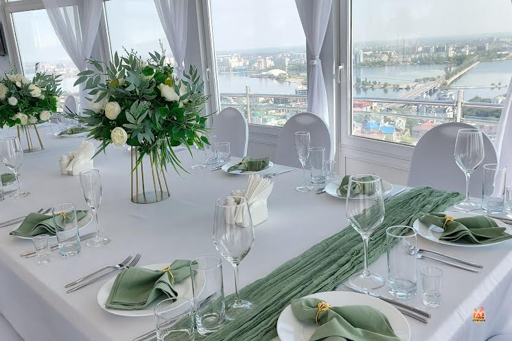 Основной зал  в «Небо» фотография №2