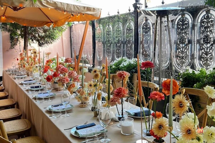 Веранда в «12 Grand Cafe» фотография №6