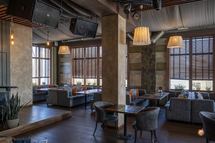 Основной зал  в «Мангал» фотография №8