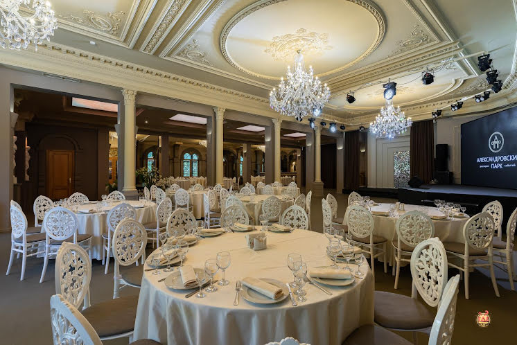 Основной зал  в «Александровский парк» фотография №5