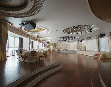  ресторан Волга & Ванильное небо