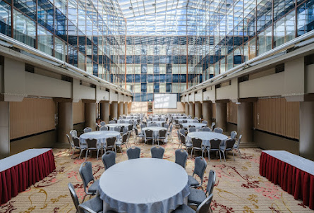 Зал  «Гранд Холл» в Ресторан  «Моцарт»