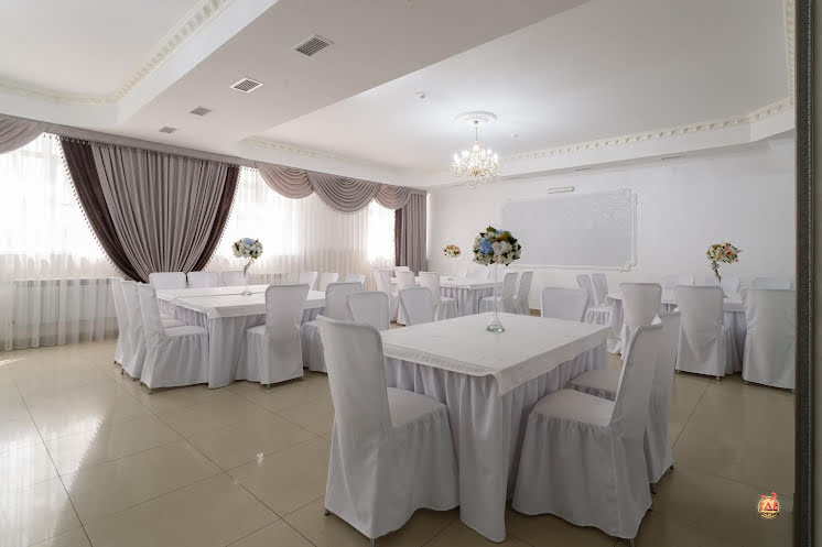 Банкетный зал в «Империя Плаза» фотография №2