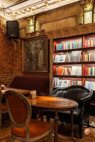 Основной зал в «БеZухов» фотография №5