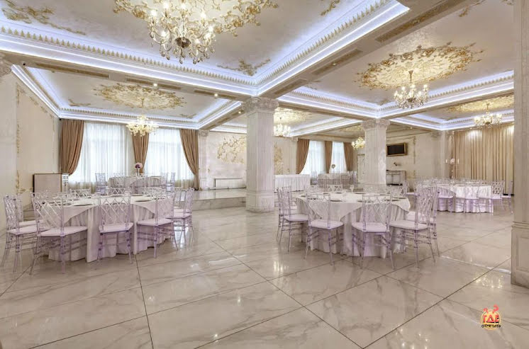 Большой зал в «Шарль Азнавур» фотография №9