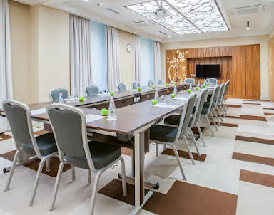  ресторан Crown Hotel St. Petersburg