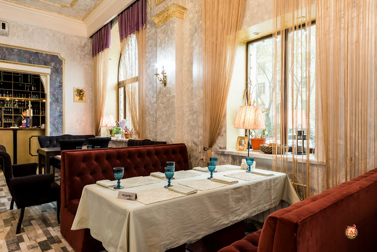 Основной зал в «Колхи» фотография №12