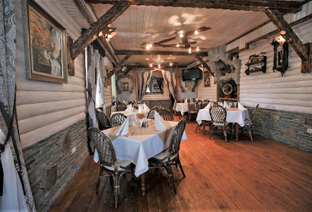 Малый зал в Большой зал