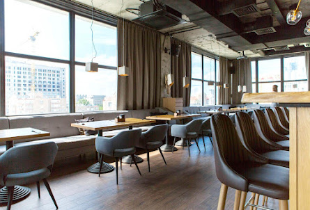 Зал Sky Bar в Зал Sky Bar