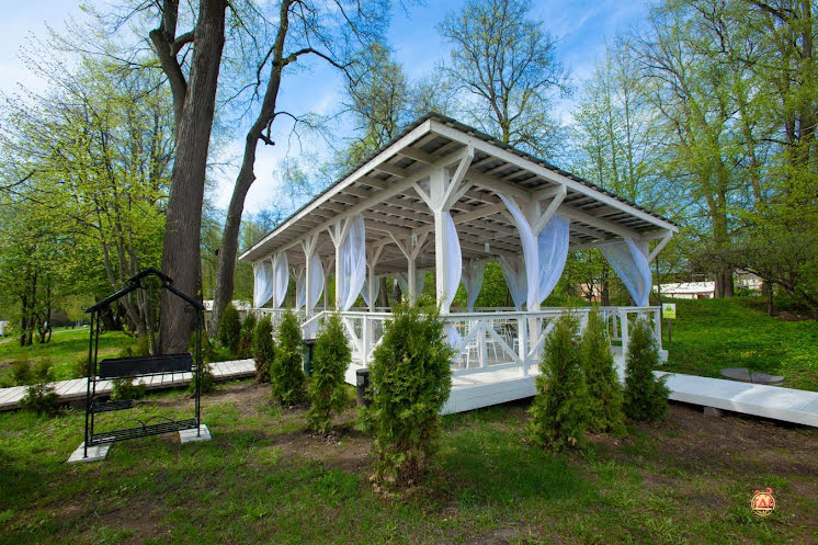 Открытая веранда «Царская Трапеза» в «Усадьба «Гребнево»» фотография №2