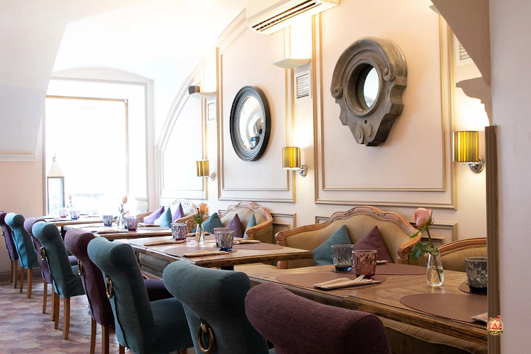 Банкетный зал в «VILLA  ASTON» фотография №17