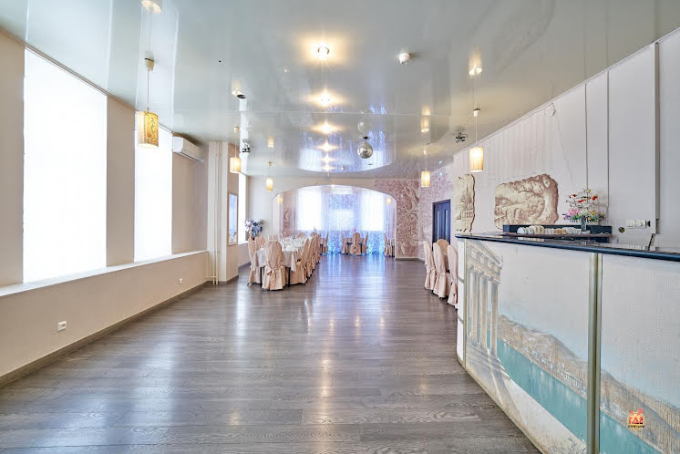 Основной зал в «Публика» фотография №16