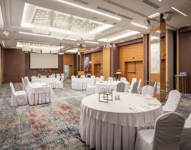  ресторан DoubleTree by Hilton Novosibirsk