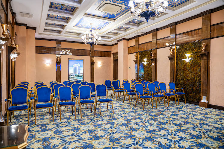 Конференц-зал «Дипломат» в «Гранд Отель «Видгоф»» фотография №1
