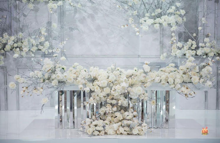 Малый зал с панорамными окнами с видом на сад в «Villa Barvikha 135» фотография №12