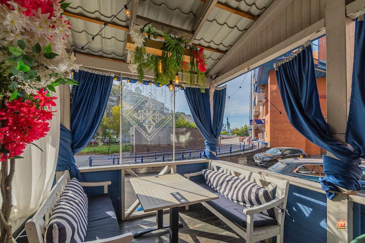 Летняя терраса в «PAR на Гагарина» фотография №1