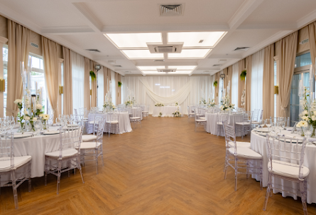 Основной зал в Основной зал