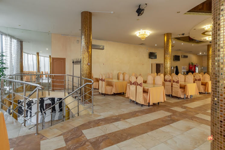 Зал «Золотой» в «У Озера ​на Героев Космоса» фотография №13