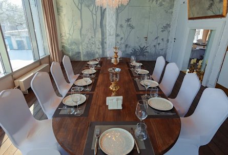 Зал на 2 этаже  в Малый караоке зал