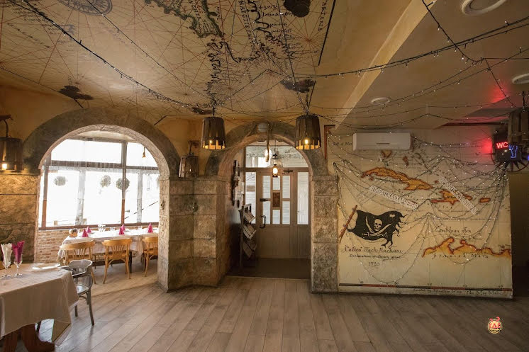 Банкетный зал на 1 этаже в «Пиратская Харчевня» фотография №3