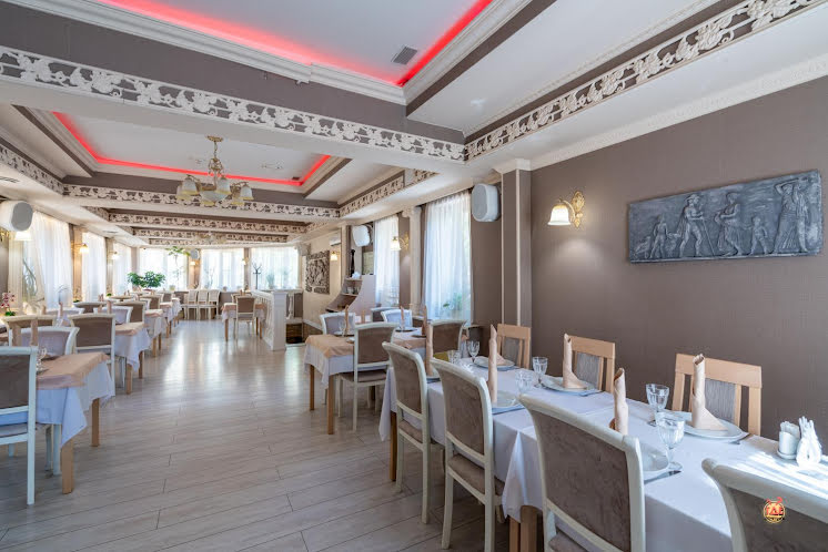 Основной зал  в «Телиани» фотография №18