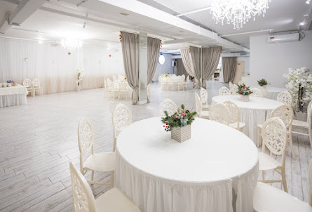 Основной зал  в Караоке-зал 