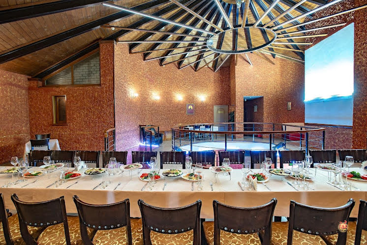 Банкетный зал 2 этажа  в «Хижина» фотография №11