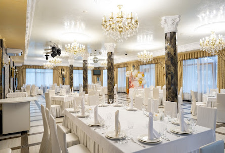 Зал «Оранжерея»  в Зал "VIP на 6 персон"