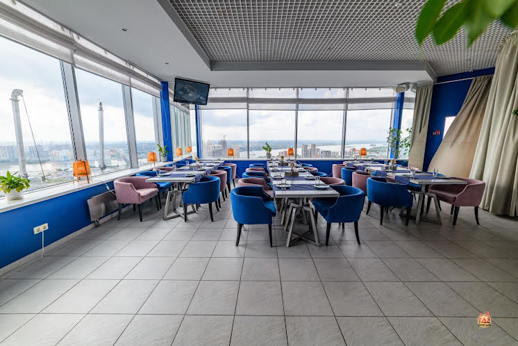 Основной зал в «Sky Lounge» фотография №15