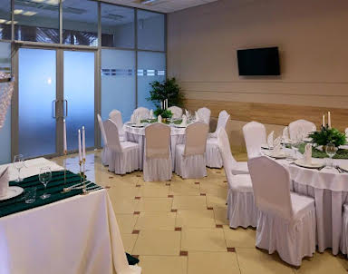  ресторан Нефтяник