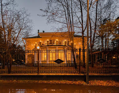  ресторан Особняк в парке Сосновка