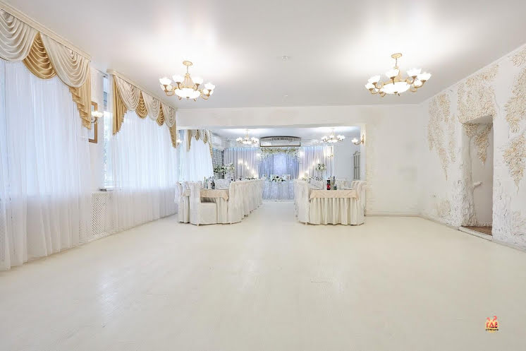 Большой банкетный зал в «Скатерть Самобранка» фотография №13